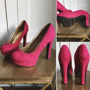 Magenta/pink suede heels - brand-new! (Size 8.5/9)